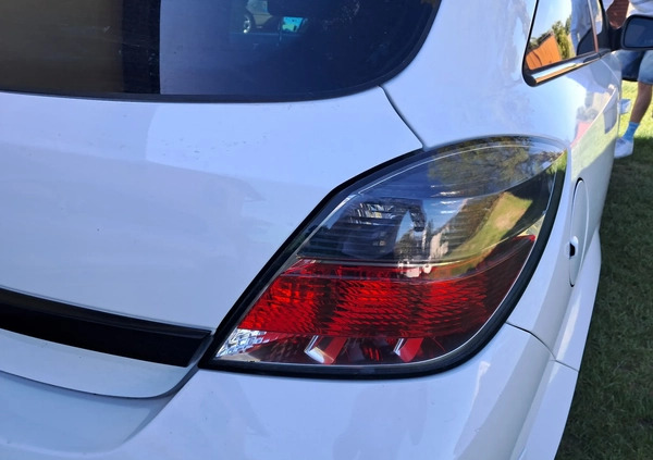 Opel Astra cena 25500 przebieg: 218000, rok produkcji 2010 z Rybnik małe 436